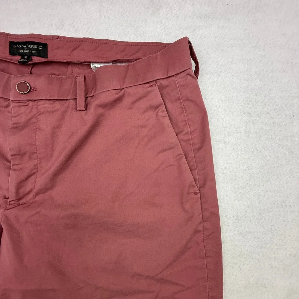 Banana Republic Core Temp Shorts Mens 38 Pink Chino Casual Stretch Cotton Blend